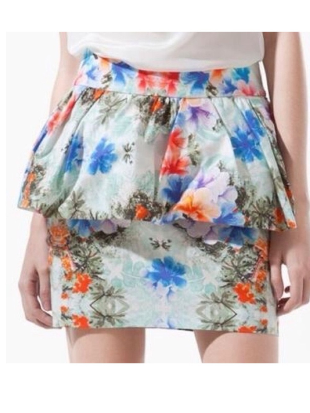 Zara NWT Floral Peplum Mini Skirt